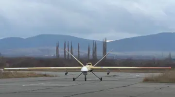 Уламок крила Оріона з пілоном і КАБ-20